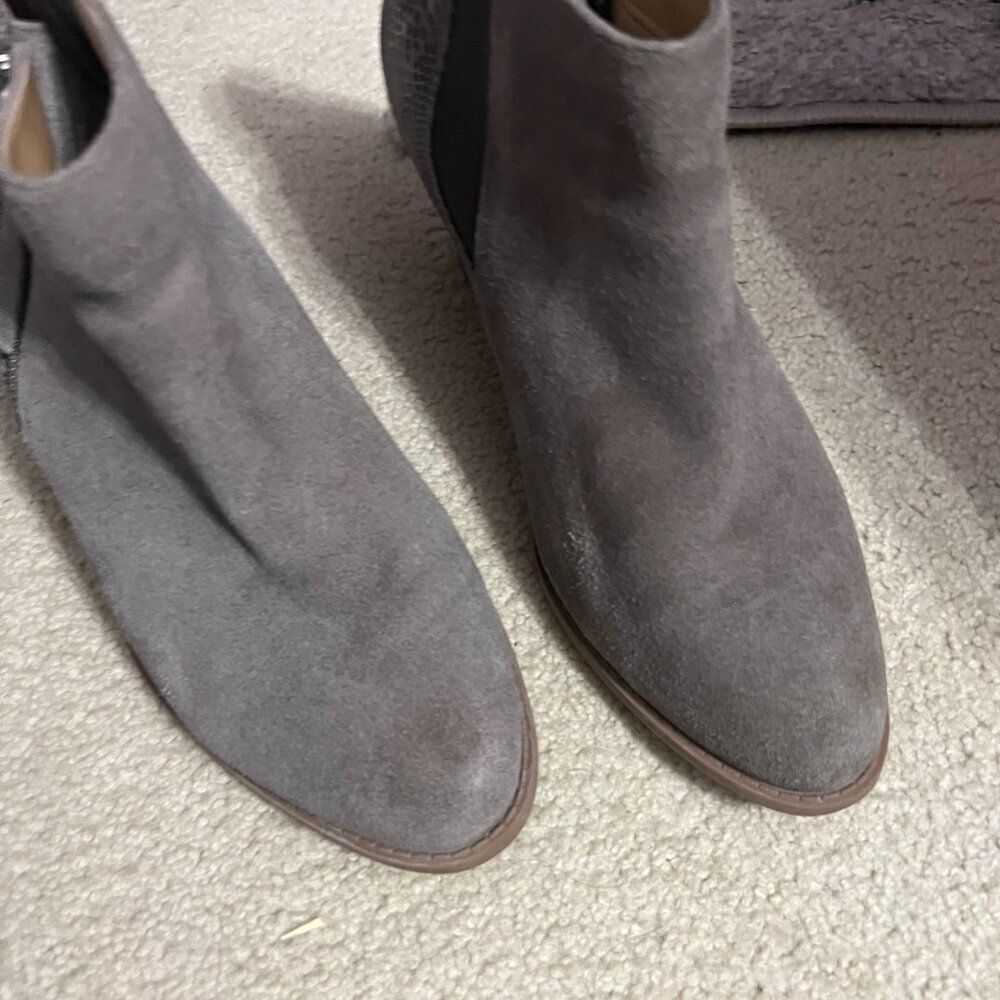 Vionic boots size 10 - Picture 3 of 14